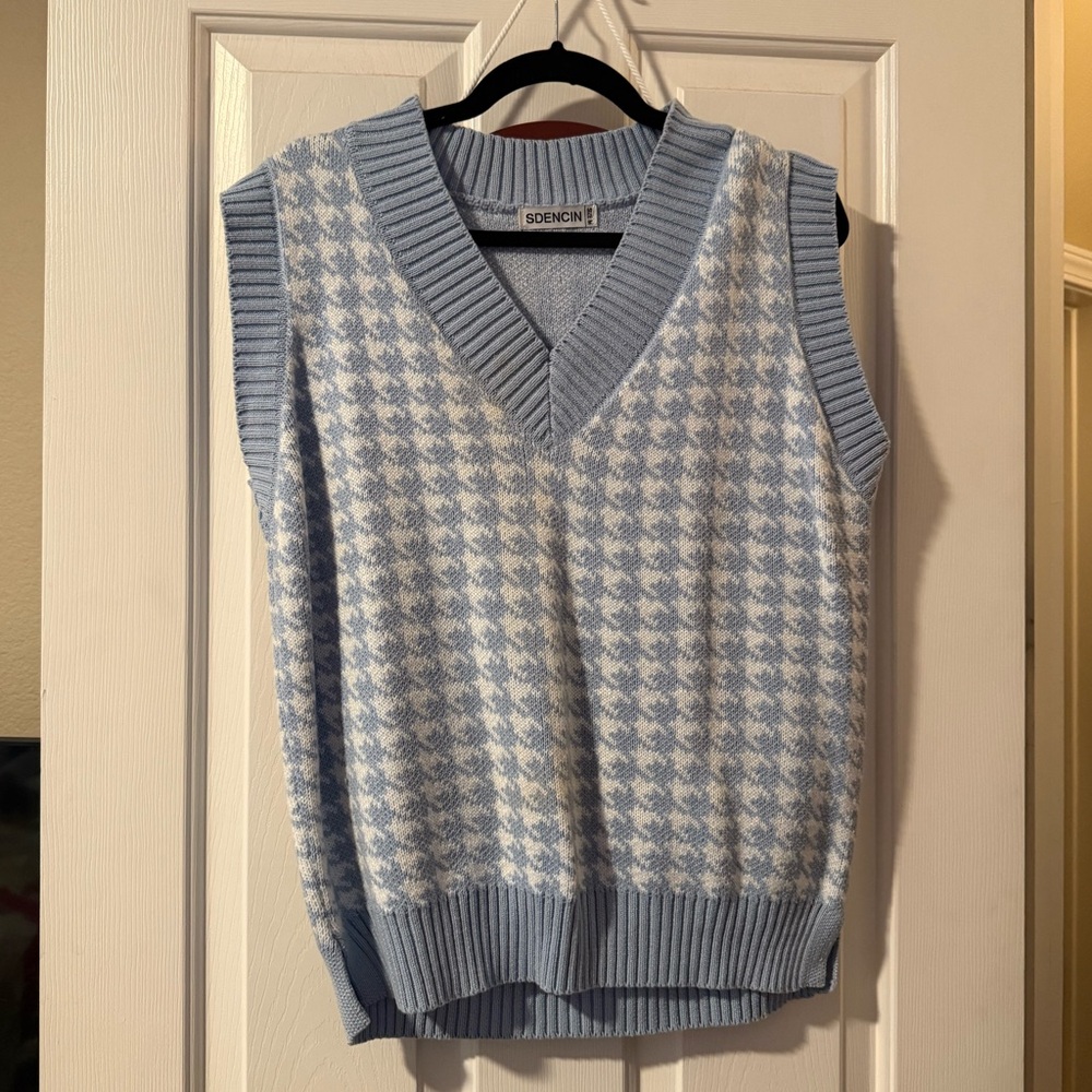 Houndstooth Sweater Vest